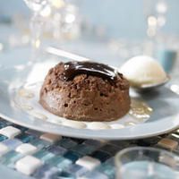 Gâteau léger de semoule au lait de soja, chocolat et poires Gâteau léger de semoule au lait de soja, chocolat et poires